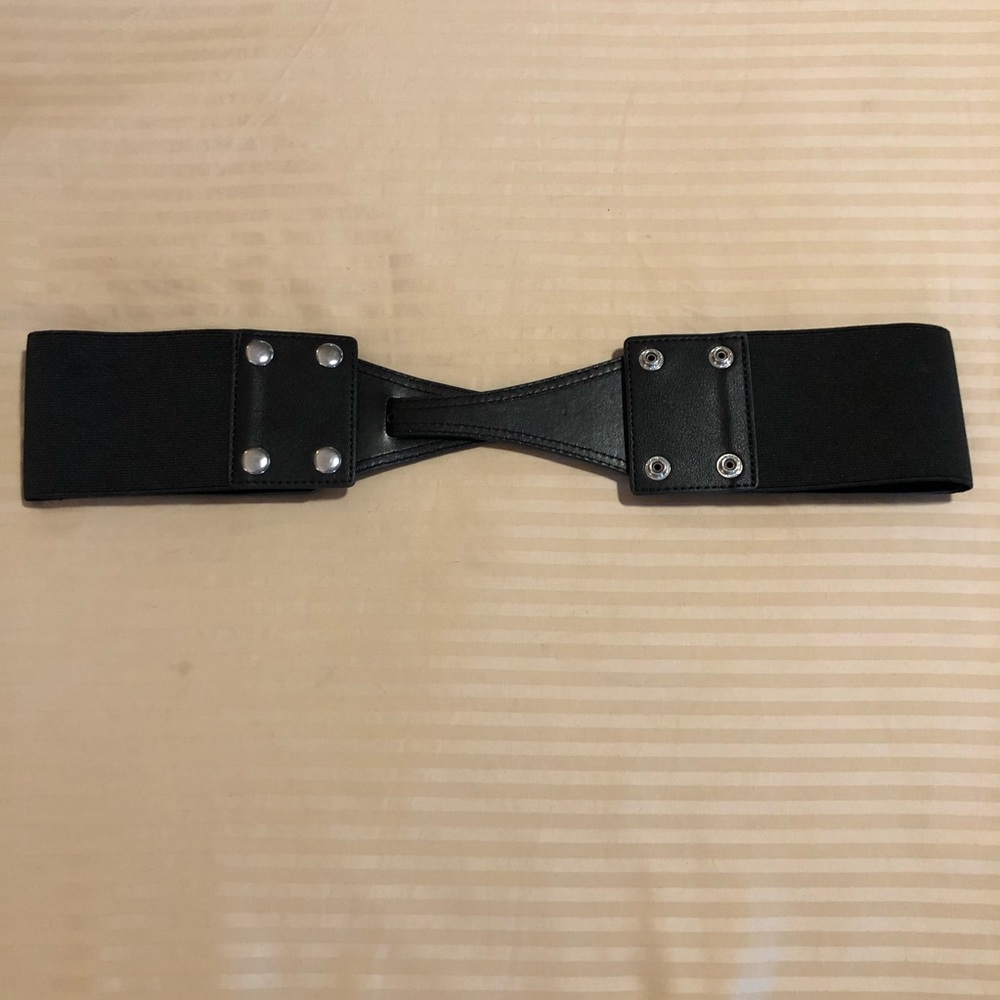 2 Express Belts - Picture 6 of 8